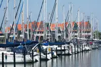 De Jachthaven op Roompot Marinapark Volendam 