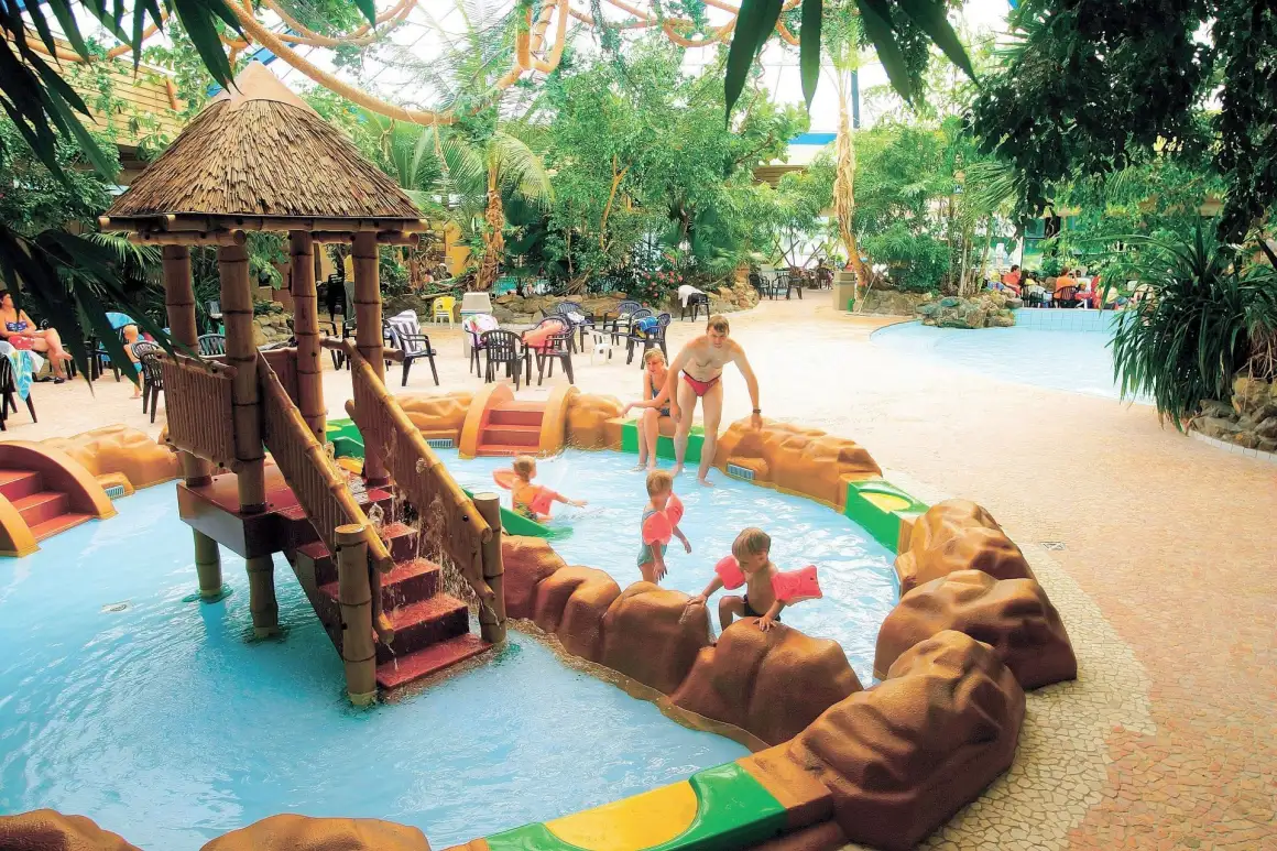 Vakantiepark kinderen Nederland; kindvriendelijke bungalowparken - Reisliefde Vakantiepark kinderen Nederland; kindvriendelijke bungalowparken - Reisliefde