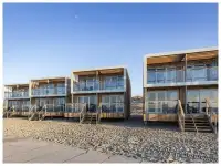 Strandhuisjes op Landal Beach Villa's Hoek van Holland