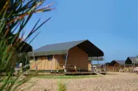 Op het park vind je ook safaritenten