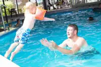 Bungalows aan het water op 't Hooge Holt
