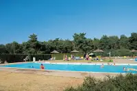 Buitenzwembad op Landal De Veluwse Hoevegaarde