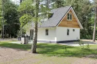 Vrijstaande luxe ingerichte bungalow