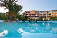 Het onverwarmde zeewaterzembad