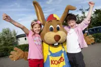 Kinderen worden blij van Koos konijn