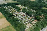 Bubbelbad bij Paelstra op Landal Stroombroek