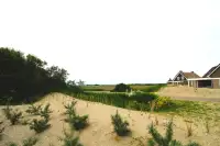 Een prachtig modern park in de duinen