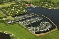 luchtfoto van RCN Villapark Sneekermeer